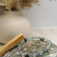 Bracelet Fluorite O'NAIA Palo Santo lithothérapie clarté mentale concentration harmonie chakra troisième œil
